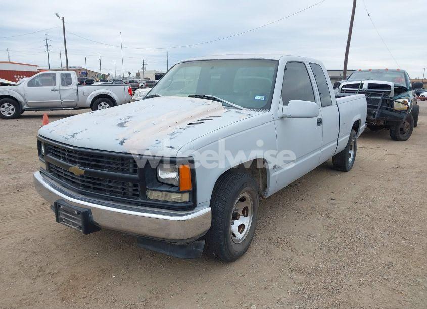 Photo 2 of 1995 Chevrolet Gmt-400 C1500 (VIN 2GCEC19K8S1160139)