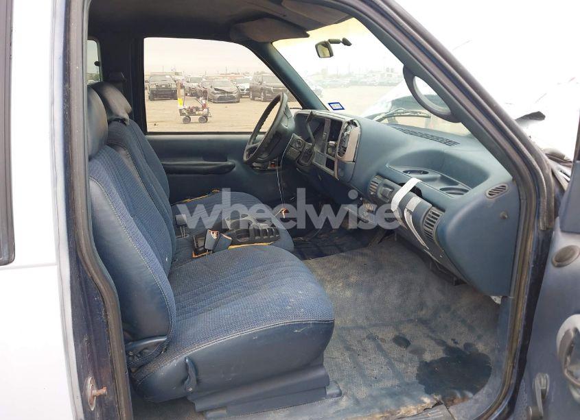 Photo 5 of 1995 Chevrolet Gmt-400 C1500 (VIN 2GCEC19K8S1160139)