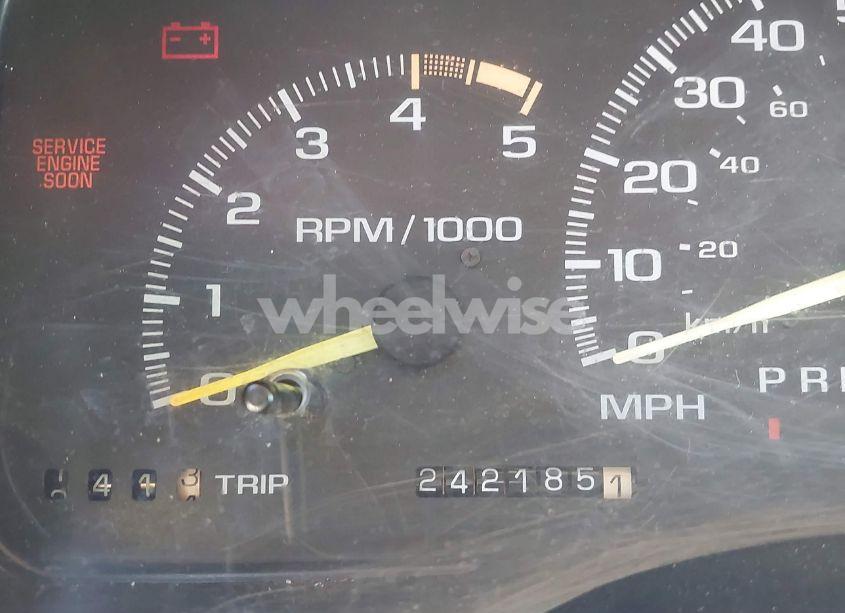 Photo 15 of 1995 Chevrolet Gmt-400 C1500 (VIN 2GCEC19K8S1282676)