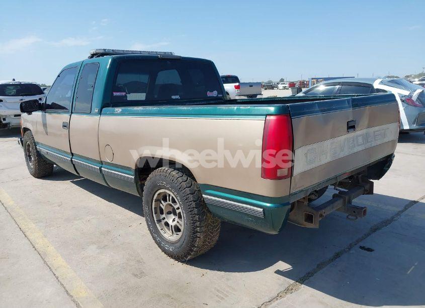 Photo 3 of 1995 Chevrolet Gmt-400 C1500 (VIN 2GCEC19K8S1282676)