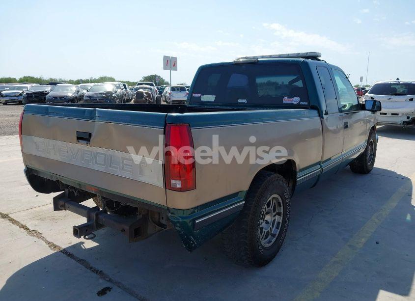 Photo 4 of 1995 Chevrolet Gmt-400 C1500 (VIN 2GCEC19K8S1282676)