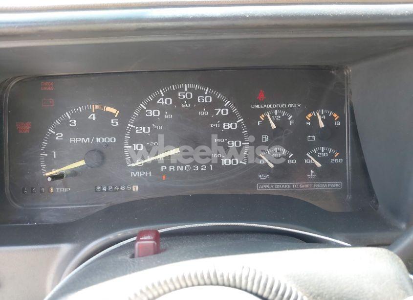 Photo 7 of 1995 Chevrolet Gmt-400 C1500 (VIN 2GCEC19K8S1282676)