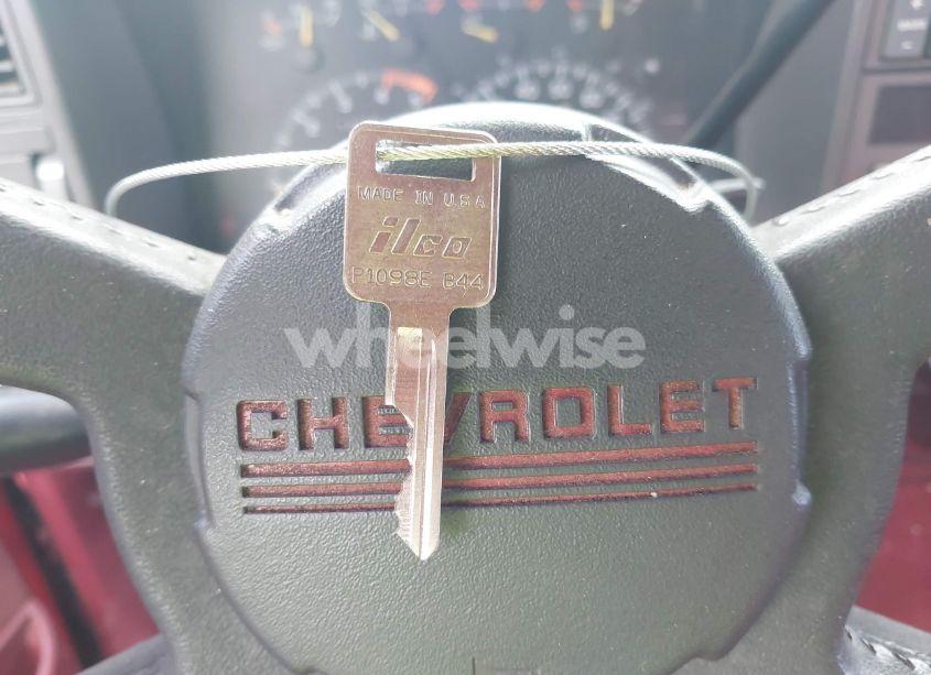 Photo 11 of 1994 Chevrolet Gmt-400 C1500 (VIN 2GCEC19K9R1272071)