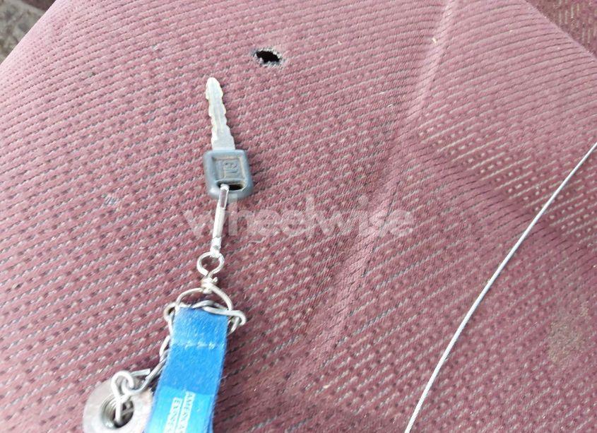 Photo 11 of 1995 Chevrolet Gmt-400 C1500 (VIN 2GCEC19K9S1275641)