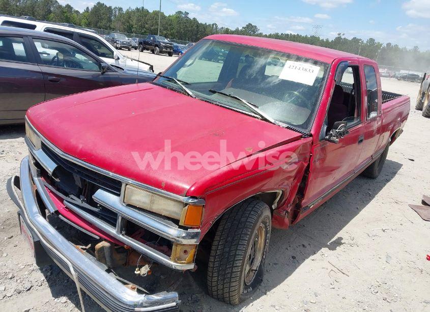 Photo 2 of 1995 Chevrolet Gmt-400 C1500 (VIN 2GCEC19K9S1275641)