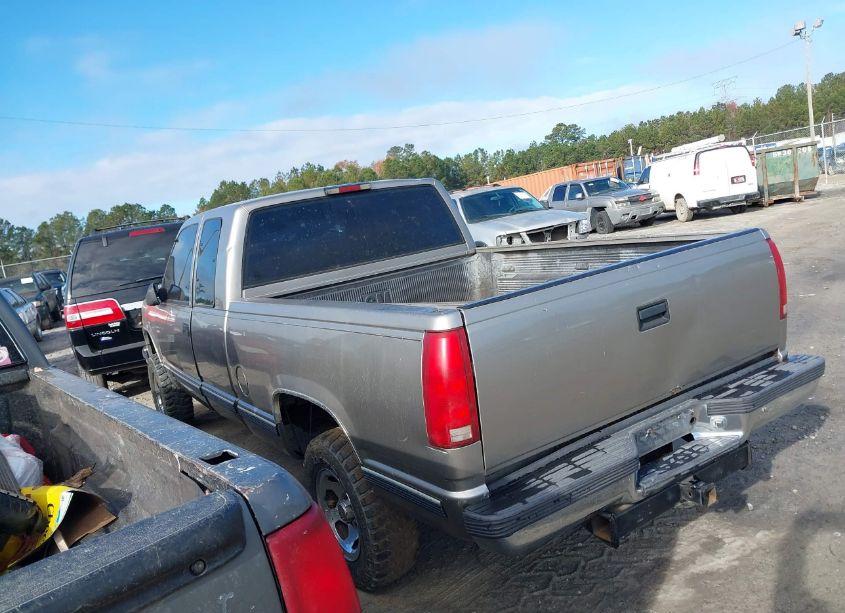 Photo 3 of 1998 Chevrolet C1500 FLEETSIDE (VIN 2GCEC19M0W1147389)