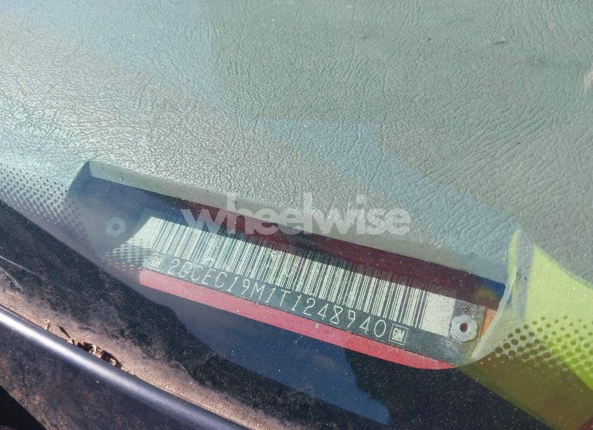 Photo 9 of 1996 Chevrolet Gmt-400 C1500 (VIN 2GCEC19M1T1248940)