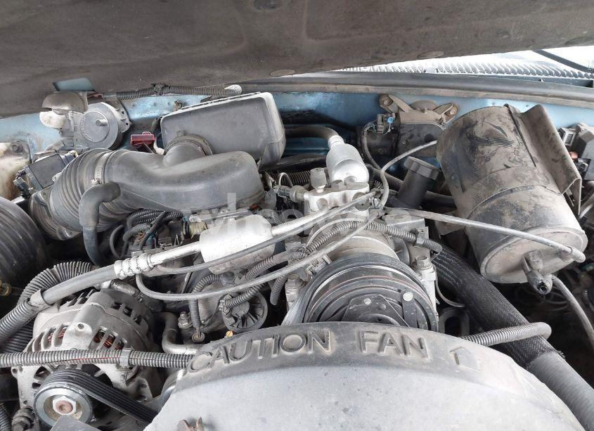 Photo 10 of 1996 Chevrolet Gmt-400 C1500 (VIN 2GCEC19M3T1133739)