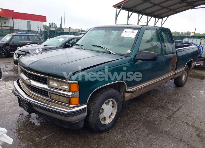 Photo 2 of 1996 Chevrolet Gmt-400 C1500 (VIN 2GCEC19M5T1159209)