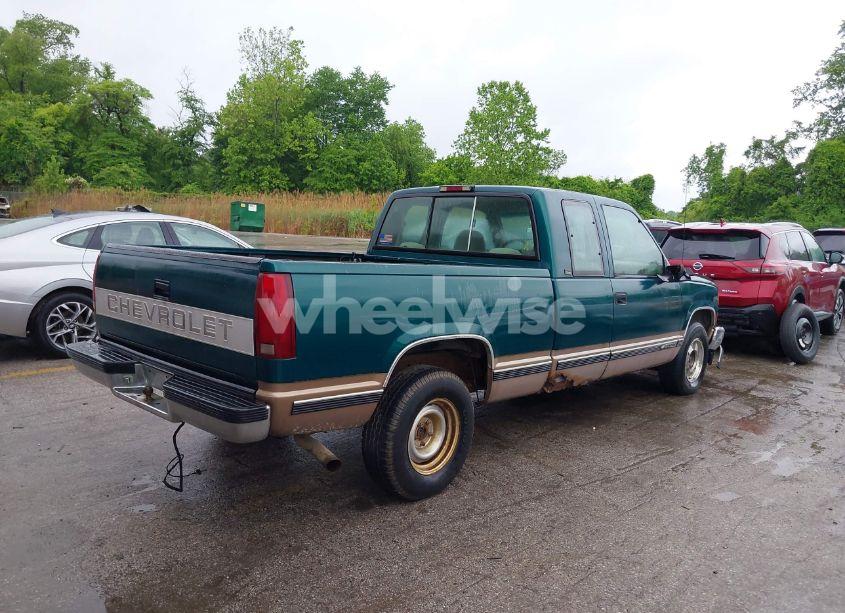 Photo 4 of 1996 Chevrolet Gmt-400 C1500 (VIN 2GCEC19M5T1159209)