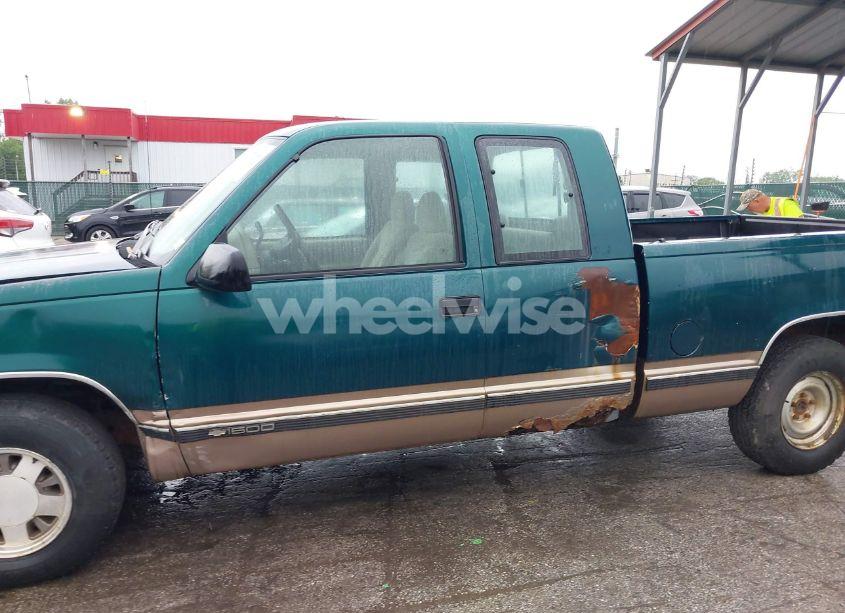 Photo 6 of 1996 Chevrolet Gmt-400 C1500 (VIN 2GCEC19M5T1159209)