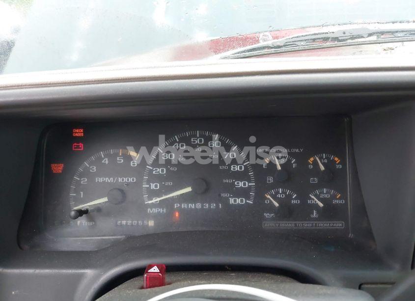 Photo 7 of 1996 Chevrolet Gmt-400 C1500 (VIN 2GCEC19M5T1159209)