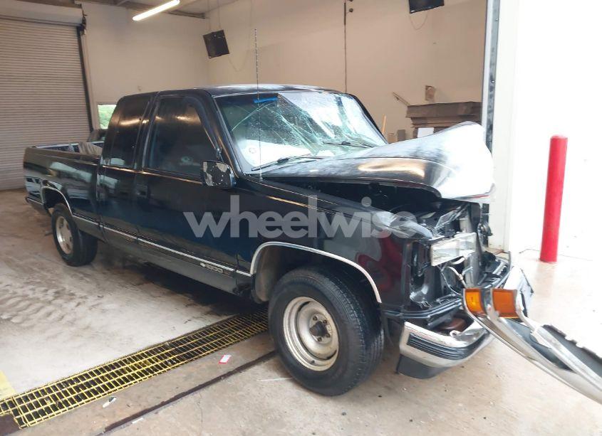 1998 Chevrolet C1500 FLEETSIDE (VIN 2GCEC19M5W1275739) main photo