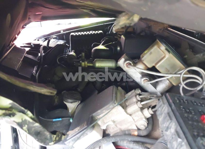 Photo 10 of 1998 Chevrolet C1500 FLEETSIDE (VIN 2GCEC19M5W1275739)