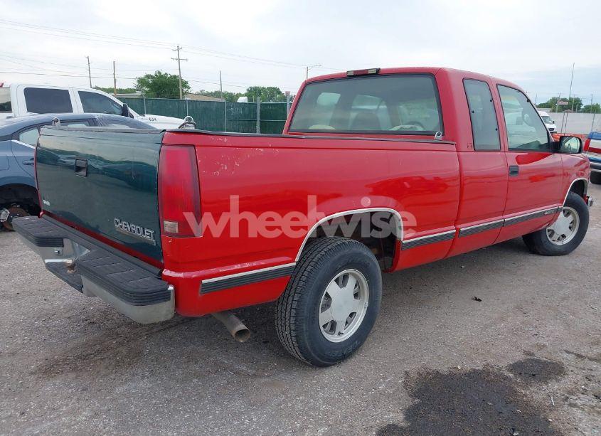 Photo 4 of 1996 Chevrolet Gmt-400 C1500 (VIN 2GCEC19M9T1199356)