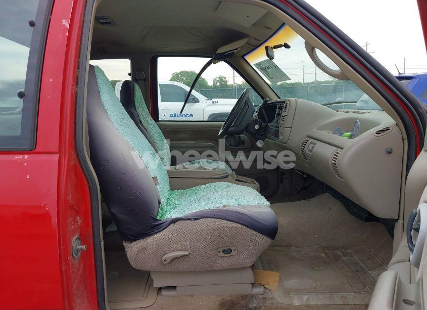 Photo 5 of 1996 Chevrolet Gmt-400 C1500 (VIN 2GCEC19M9T1199356)