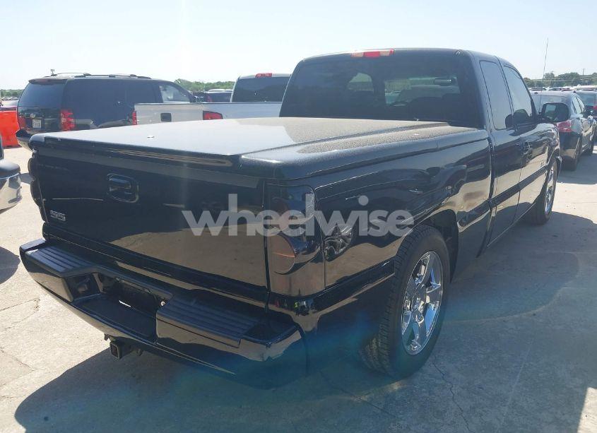 Photo 4 of 2007 Chevrolet Silverado 1500 SS CLASSIC (VIN 2GCEC19N071113401)