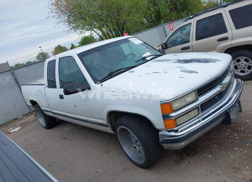 1996 Chevrolet Gmt-400 C1500 (VIN 2GCEC19R0T1234894) main photo