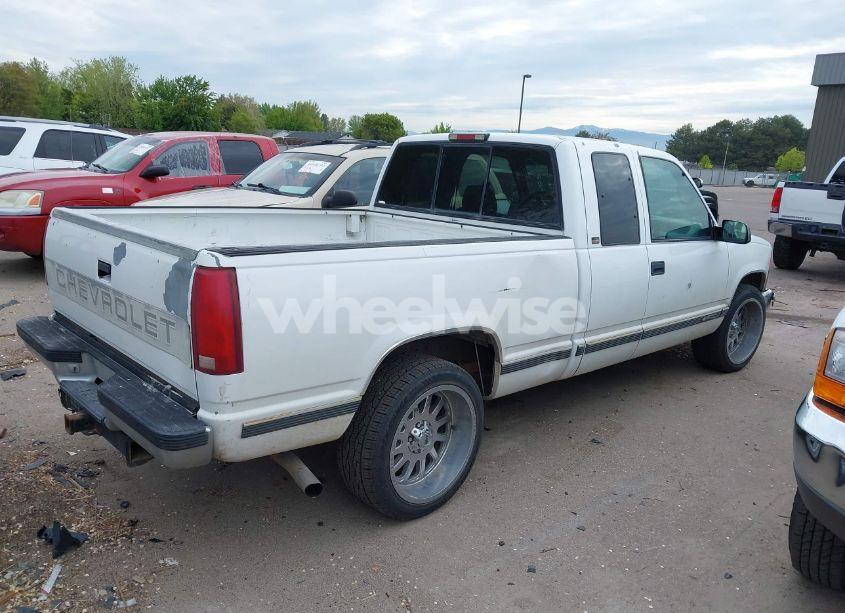 Photo 4 of 1996 Chevrolet Gmt-400 C1500 (VIN 2GCEC19R0T1234894)