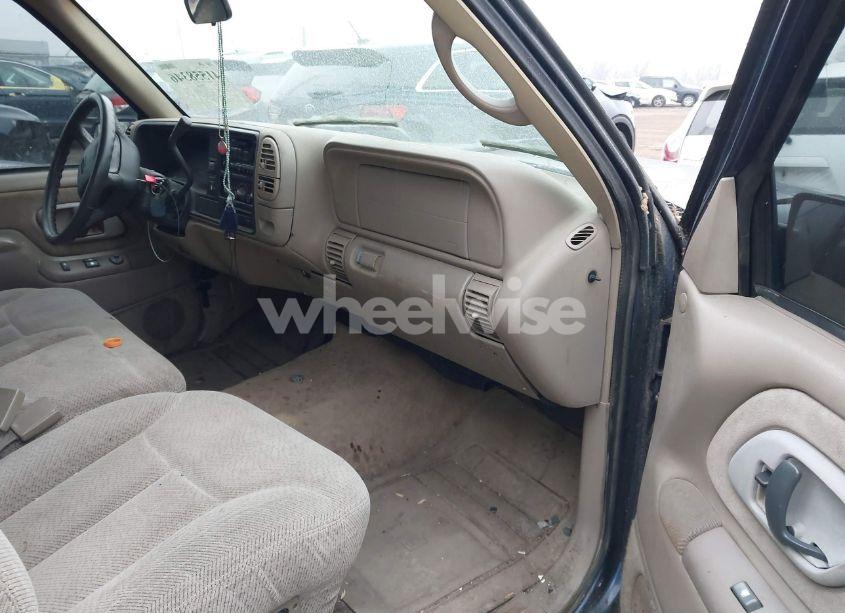 Photo 5 of 1998 Chevrolet C1500 FLEETSIDE (VIN 2GCEC19R0W1116302)