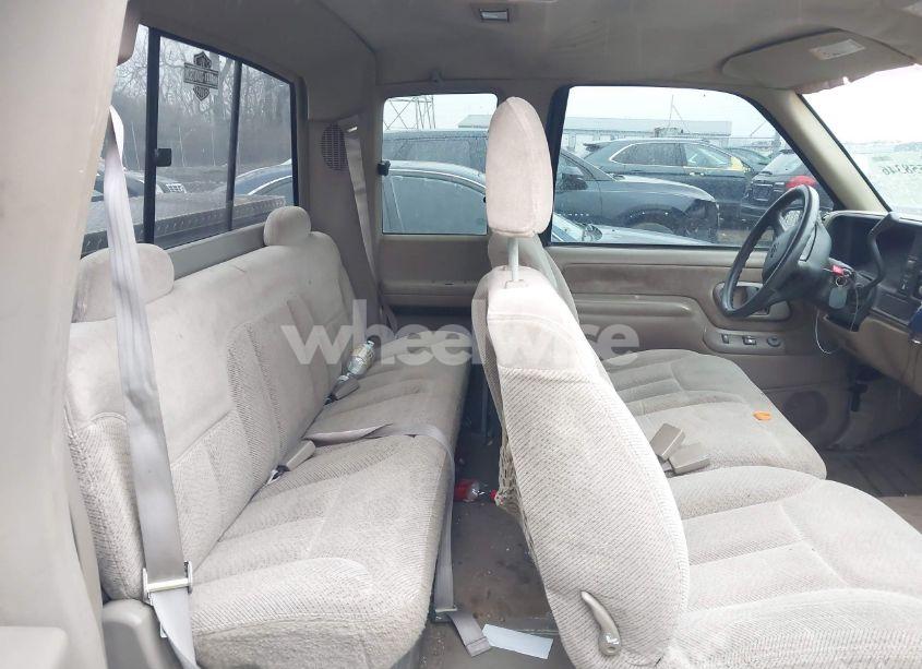 Photo 8 of 1998 Chevrolet C1500 FLEETSIDE (VIN 2GCEC19R0W1116302)