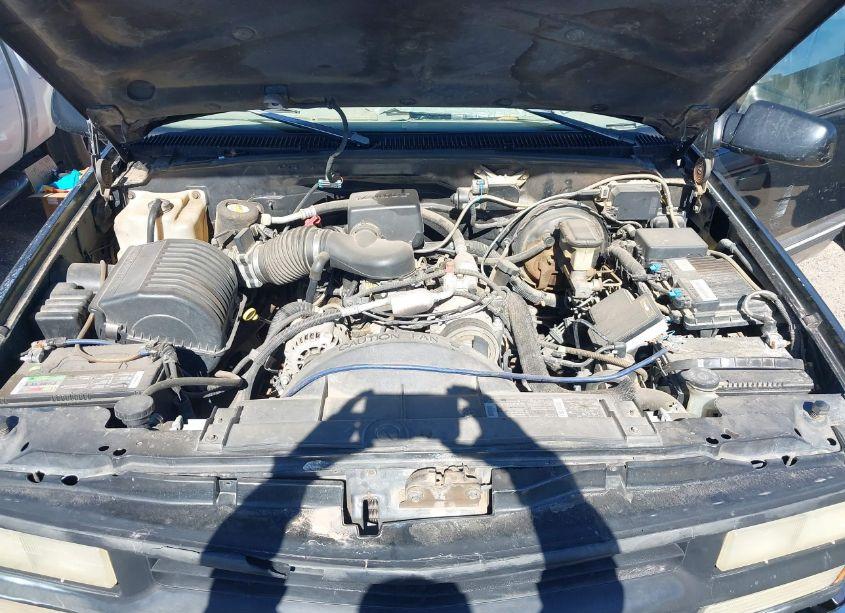 Photo 10 of 1998 Chevrolet C1500 FLEETSIDE (VIN 2GCEC19R1W1149096)