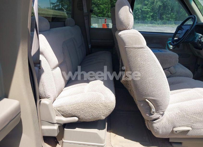 Photo 8 of 1998 Chevrolet C1500 FLEETSIDE (VIN 2GCEC19R2W1175674)