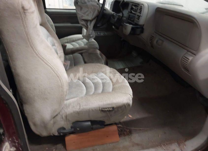 Photo 5 of 1997 Chevrolet C1500 FLEETSIDE (VIN 2GCEC19R3V1205439)