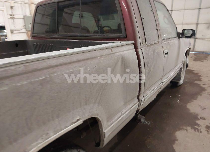 Photo 6 of 1997 Chevrolet C1500 FLEETSIDE (VIN 2GCEC19R3V1205439)