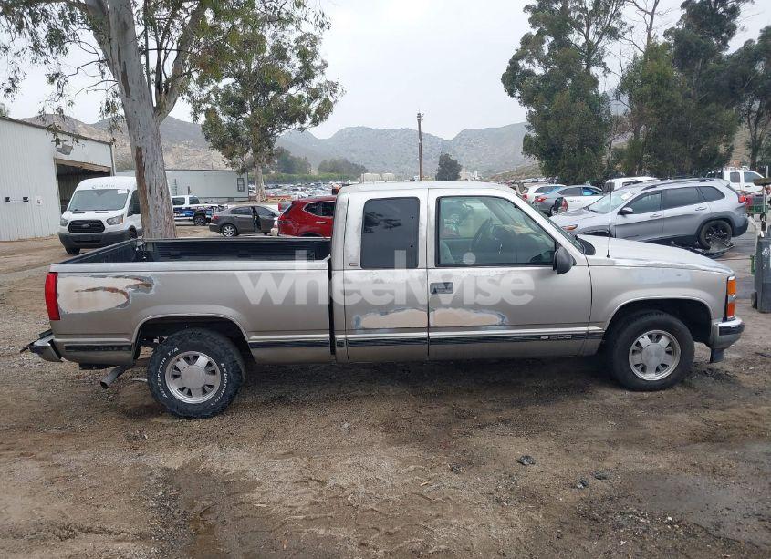 Photo 13 of 1998 Chevrolet C1500 FLEETSIDE (VIN 2GCEC19R3W1122806)
