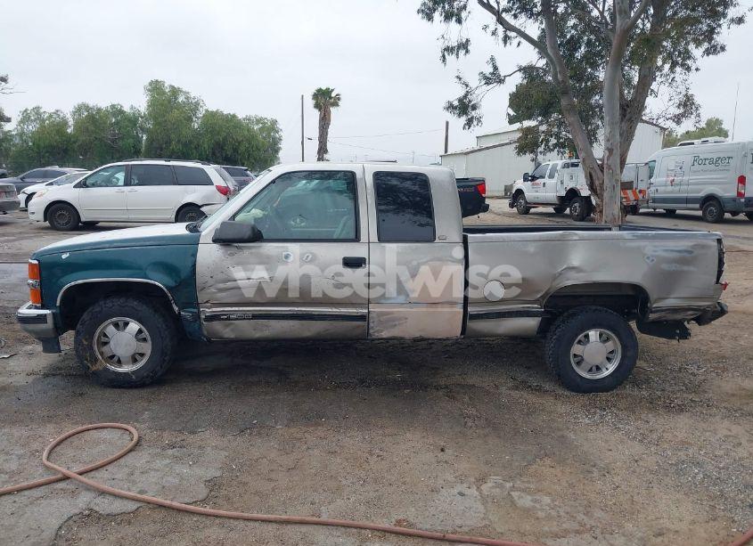 Photo 14 of 1998 Chevrolet C1500 FLEETSIDE (VIN 2GCEC19R3W1122806)