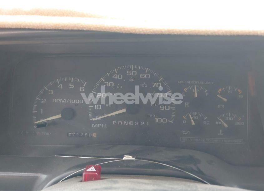 Photo 7 of 1998 Chevrolet C1500 FLEETSIDE (VIN 2GCEC19R3W1122806)