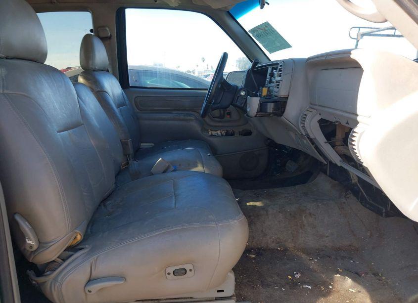 Photo 5 of 1998 Chevrolet C1500 FLEETSIDE (VIN 2GCEC19R8W1138791)