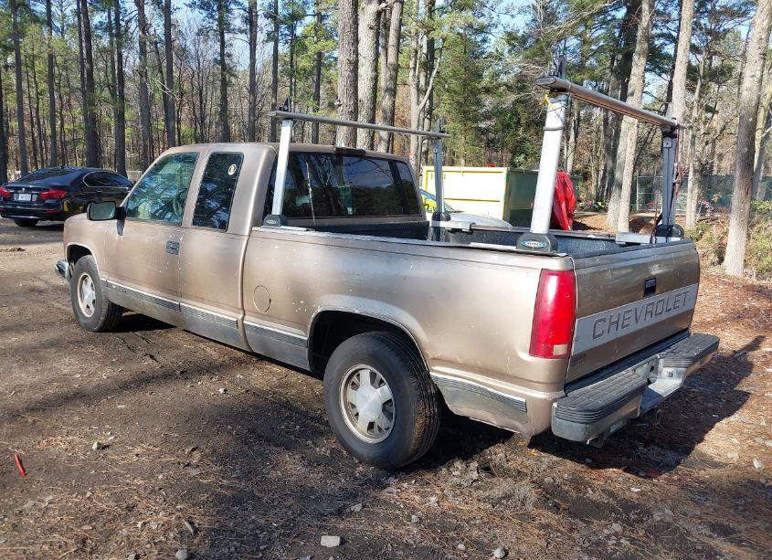 Photo 3 of 1997 Chevrolet C1500 FLEETSIDE (VIN 2GCEC19ROV1198157)