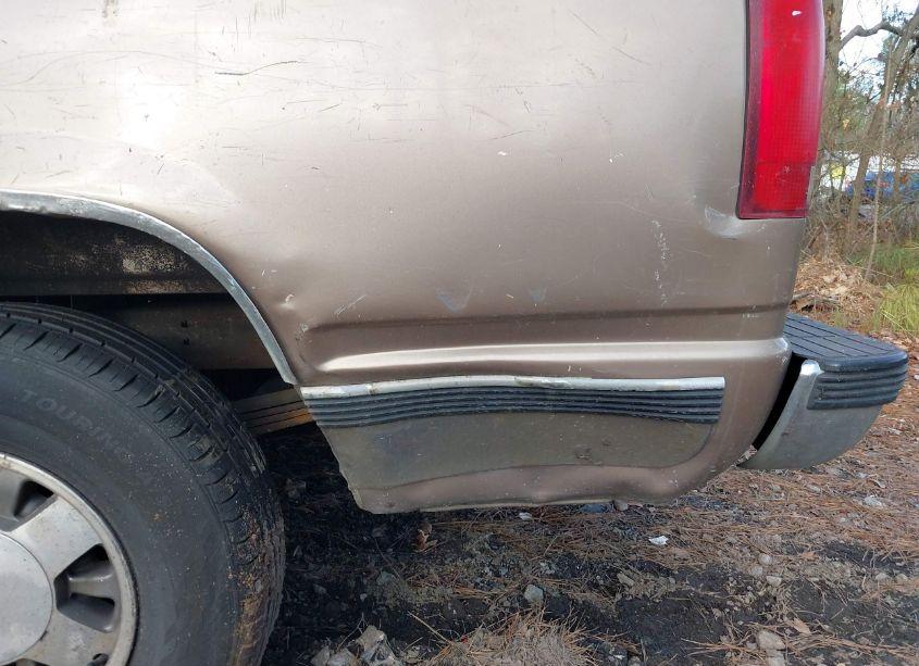 Photo 6 of 1997 Chevrolet C1500 FLEETSIDE (VIN 2GCEC19ROV1198157)