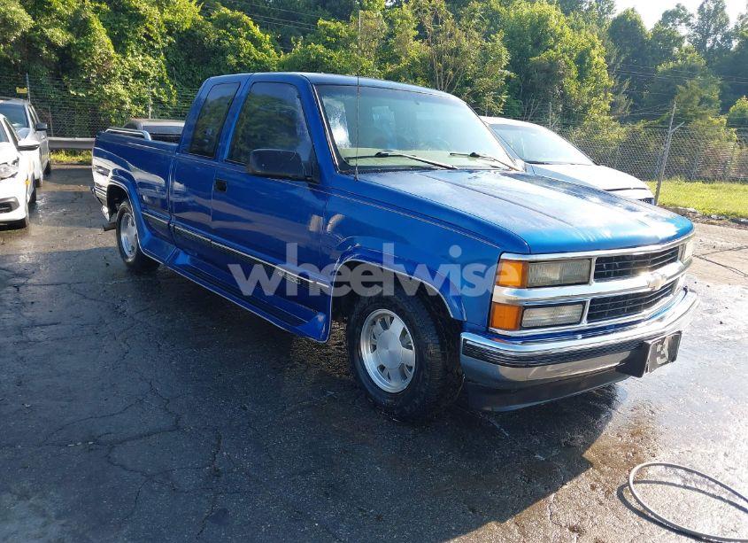 1997 Chevrolet C1500 FLEETSIDE (VIN 2GCEC19RXV1124552) main photo