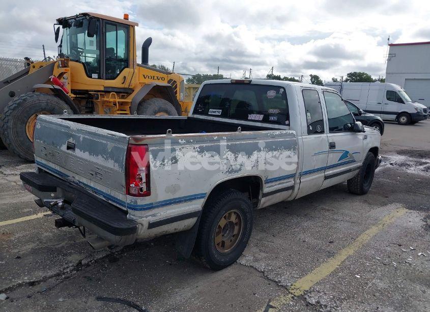 Photo 4 of 1997 Chevrolet C1500 FLEETSIDE (VIN 2GCEC19RXV1166543)
