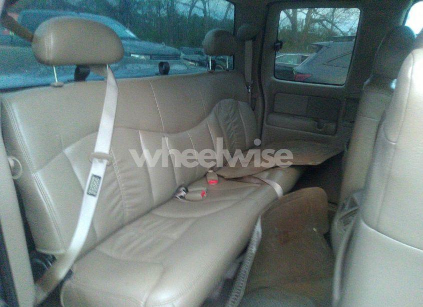 Photo 8 of 2001 Chevrolet Silverado 1500 LS (VIN 2GCEC19T011132455)