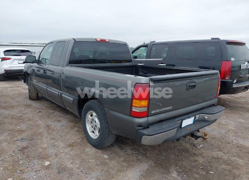 Photo 3 of 2001 Chevrolet Silverado 1500 LS (VIN 2GCEC19T011196527)