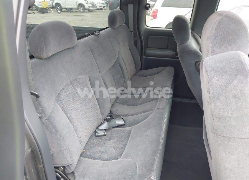 Photo 8 of 2001 Chevrolet Silverado 1500 LS (VIN 2GCEC19T011196527)