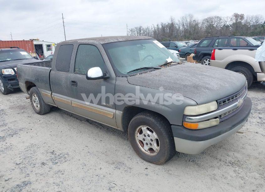 2001 Chevrolet Silverado 1500 LS (VIN 2GCEC19T011313975) main photo