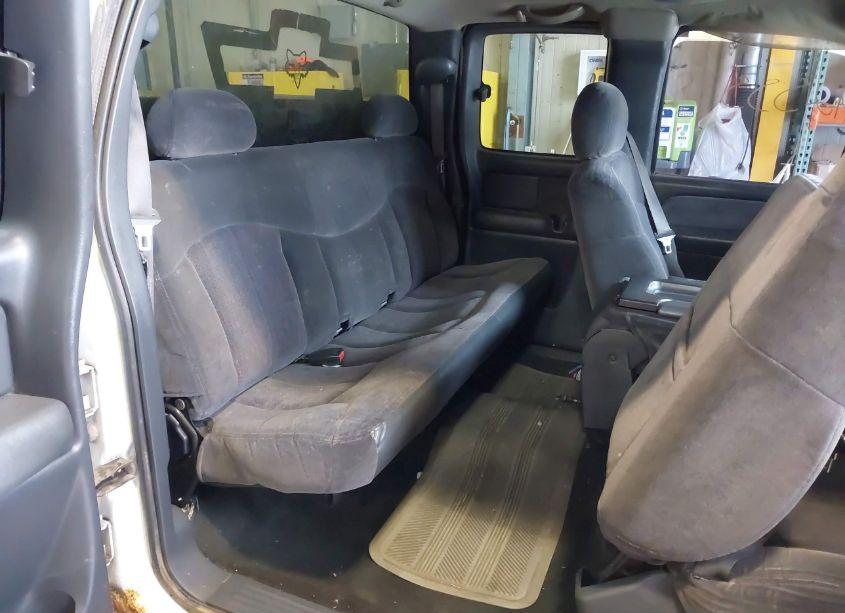 Photo 6 of 2001 Chevrolet Silverado 1500 LS (VIN 2GCEC19T011405202)