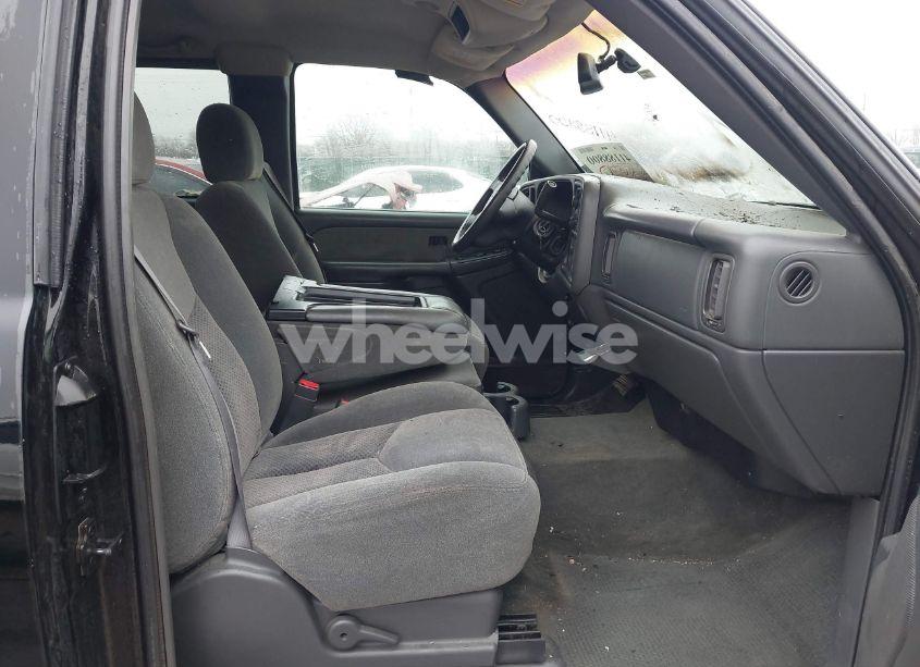 Photo 5 of 2003 Chevrolet Silverado 1500 LS (VIN 2GCEC19T031150716)