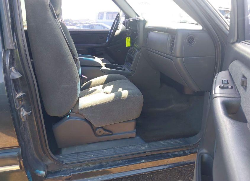 Photo 5 of 2003 Chevrolet Silverado 1500 LS (VIN 2GCEC19T031282911)