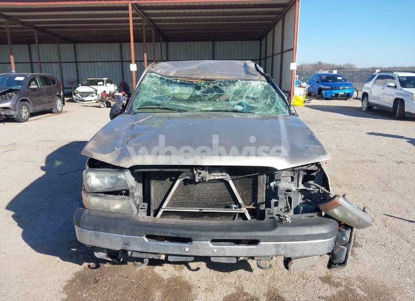 Photo 11 of 2004 Chevrolet Silverado 1500 LS (VIN 2GCEC19T041128653)