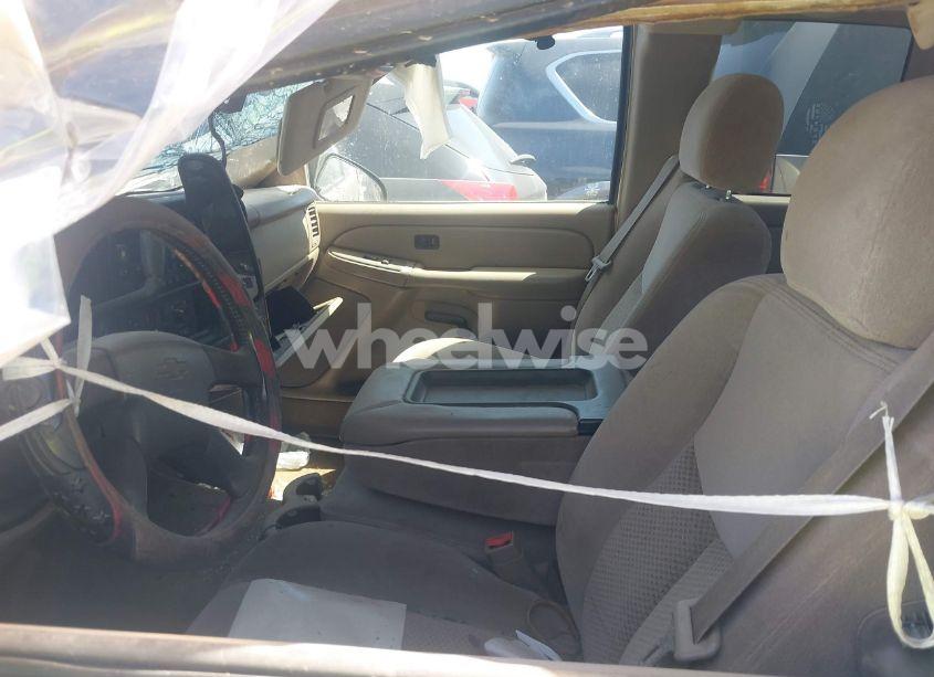 Photo 8 of 2004 Chevrolet Silverado 1500 LS (VIN 2GCEC19T041128653)