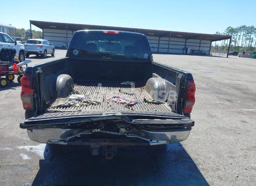 Photo 16 of 2004 Chevrolet Silverado 1500 LS (VIN 2GCEC19T041172345)