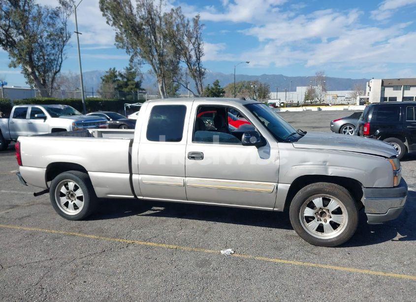 Photo 13 of 2005 Chevrolet Silverado 1500 LS (VIN 2GCEC19T051261530)