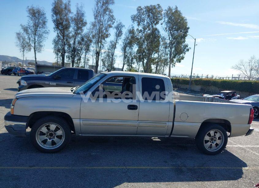 Photo 14 of 2005 Chevrolet Silverado 1500 LS (VIN 2GCEC19T051261530)