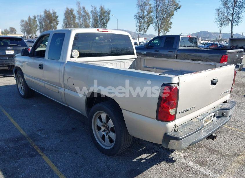 Photo 3 of 2005 Chevrolet Silverado 1500 LS (VIN 2GCEC19T051261530)